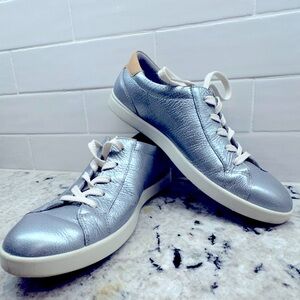 Ecco Women's Metallic Silver Sneakers